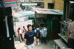 F1020004