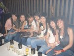 Girls一齊飲la