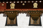 Tibetan-style Windows of GongGa LangJiLing Temple 貢嘎朗吉岭寺.