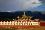 TaGong Monastery, a renowned Tibetan Lamasery, was built in the 17th Century during the Qing Dynasty.