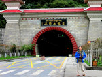 East exit of ErLangShan Tunnel, about 300km from Chengdu 二郎山隧道的東入口.