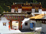 ChongGu Temple &#20914;古寺, stands at an altitude of 3,880m.