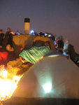 The Tai Tung Shan 大東山 was crowded with people waiting for the first sunrise of 2004.