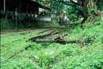 F1220027