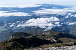 從山上俯瞰位於海拔3,200米處的Resthouse