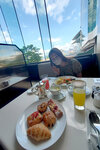 9:30am，到 Grand cafe 享用早餐