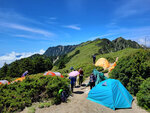 經過稜線山屋營地
