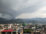 山上突然風雲色變