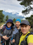 準備年尾去尼泊爾登山的台灣山友，正正來南湖大山做高度適應訓練