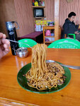 肉片炒麵