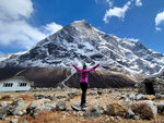 呈三角形的 Mera Peak 北峰