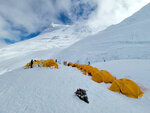 與 Manaslu East Pinnacle 越來越近