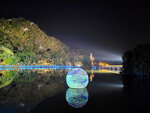 穿過七星岩東門廣場