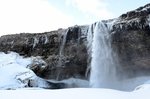 Seljalandfoss ( 水濂洞瀑布 ) , 由於瀑布後面已經結左冰 , 所以行唔到入面睇 , 我唸要夏天呢睇先會睇到水濂效果 lu _
DSC_4550