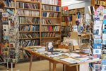 舊書店, 在這裡買了一張舊明信片