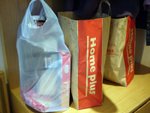 24小時Home Plus超市, 買的忘形, 要趕搭地鐵