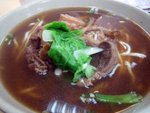 臨走前再吃碗牛肉麵
