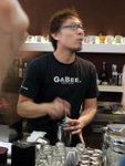 林東源示範打奶泡