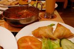 食物味道算不錯, 但服務麻麻, 而且竟是我們整個旅程中最貴的一餐