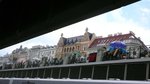 跳蚤市場就在地鐵站Kettenbruckengasse