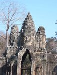 由南門進入大吳哥城