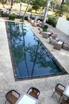 FCC Hotel外的水池
