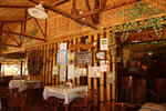 73. Alona Kew White Beach外圍的餐廳