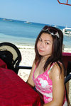 3. Alona Kew White Beach - 沙灘上的餐廳