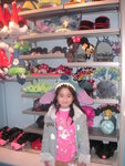 Wai's sister