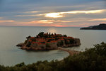 We could sit in the balcony and enjoyed the fantastic sunset view of Sveti Stefan
