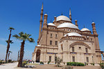 The mosque and the Gawhara Terrace.