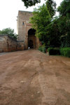 Through this gate, there is a shortcut up to Alhambra