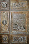 The door at the entrance shows some event and miracles performed by Jesus, including the rising of the dead