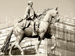 Statue of Carlos III, Peurta del Sol