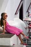 This girl really knows how to pose... what can I say? Model of the future!!