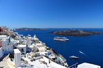 There is a path for us to explore lower parts of the cliff side of Fira. We took this path and went all the way to the church at the far end. The view was magnificent en route!