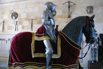 15th Century Equestrian Suit,
Armoury. Alcazar