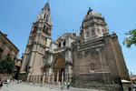 Cathedral de Toledo, originally a mosque built in 7th century; was re-built in 1226 and spanned across 3 centuries before completion.