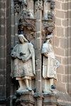 Sculptures on Monasterio de San Juan de los Reyes... with that many pigeons on him, no wonder his face looks so sad!