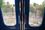 The door of our moving train, do you know what's wrong with it?