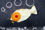 Fried egg, very imaginative and it tasted fresh too!