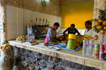 After a hike at 40C, it would be nice to get something refreshing... freshly squeezed pomegranate juice!