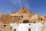 ...until we saw that imposing ksar at the top of the hill. My heart almost jumped out if we had to go all the way up!