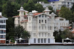 Now this is what I called a luxurious mansion...