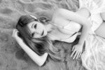 1036 Suki S 190 bw