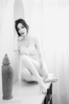 6037 Wendy 102 bw