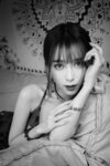 9052 Kiki GZ 124 bw