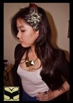 Head: Black Spiral Feathery Hair-Clip 91013 HPOOS-3 (IDR 119.000) Necklace: Triangle Studded Necklace 9710 KET (IDR 149.000)