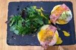 飛碟建築物冇開, 本來食爐端燒, 但應好花時間, 誤打誤撞去番上次那一間 , 又食 Benedit. IMG_2069