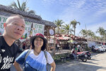 坐 Bolt 來Ba Pao Flea Market (Coconut market). 睇 Leanne channel 來到 IMG_3745